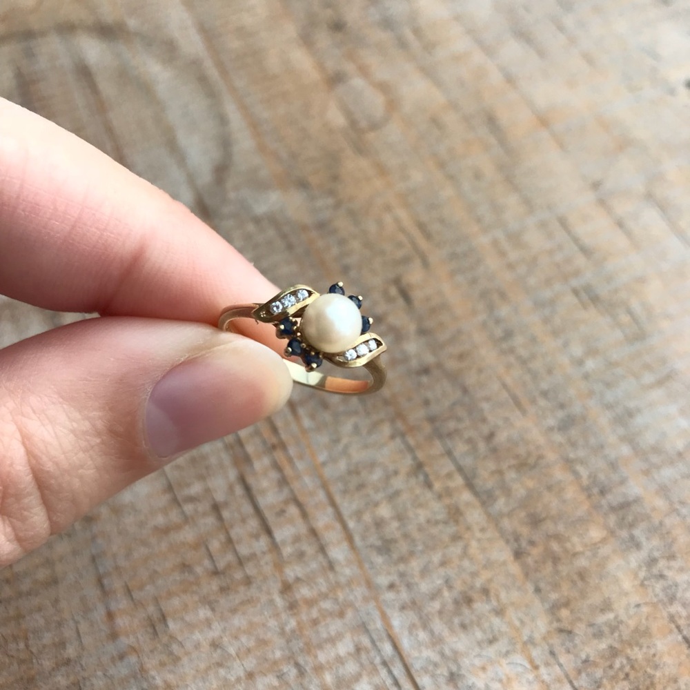 Pearl Ring with Diamonds, Sapphires